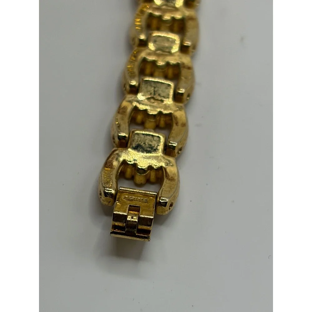 N/A gold tone